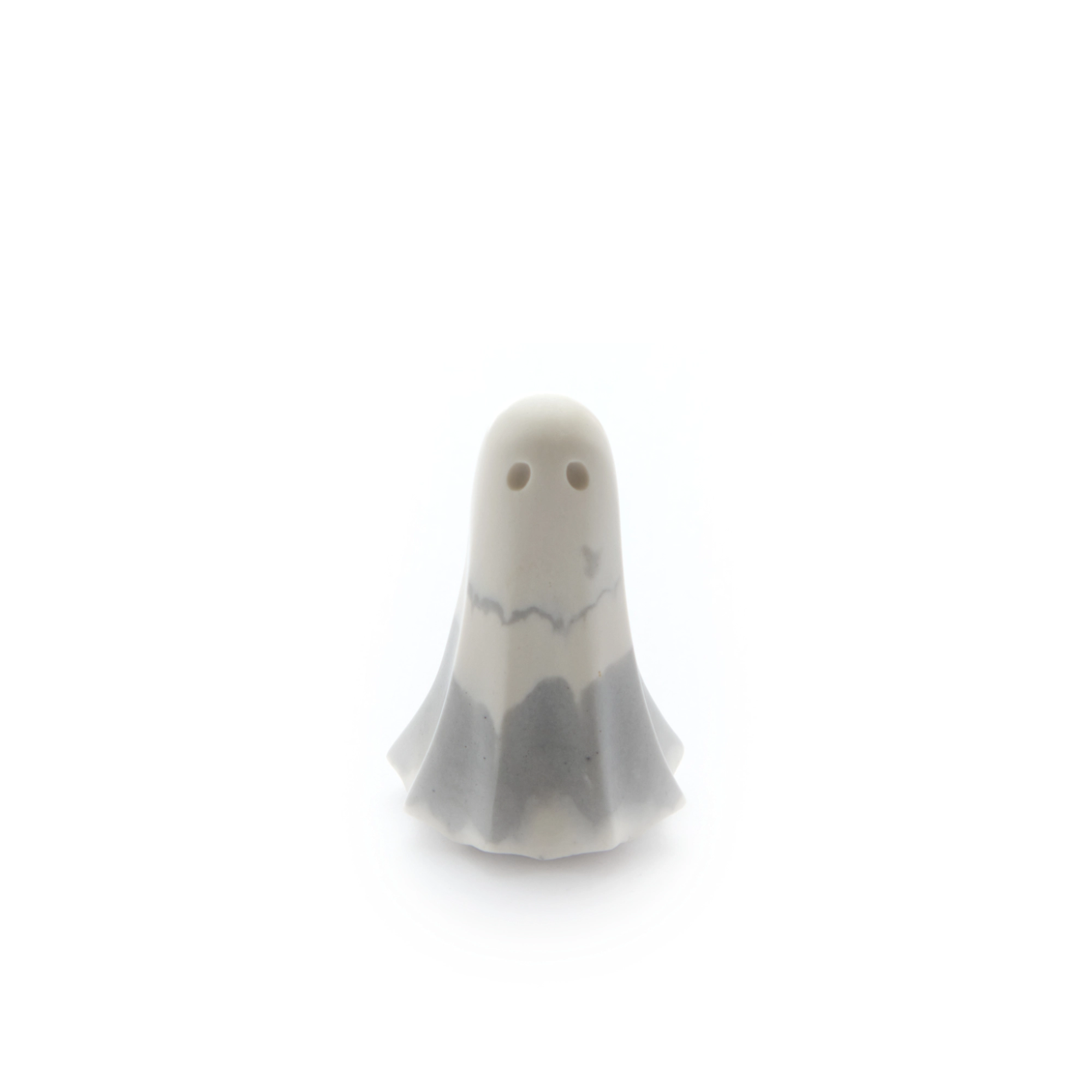 Aurelith HG-0005-05-26 Spectre ghost front view, Grey & White form from Moonlit Hall, House of Ghosts archive record