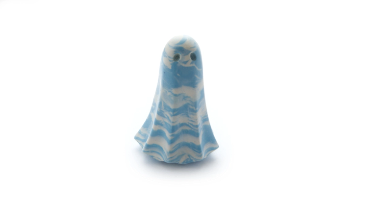 Iskareth HG-0030-06-26 Spectre ghost figurine, Blue & White floating form from Frosted Conservatory, House of Ghosts