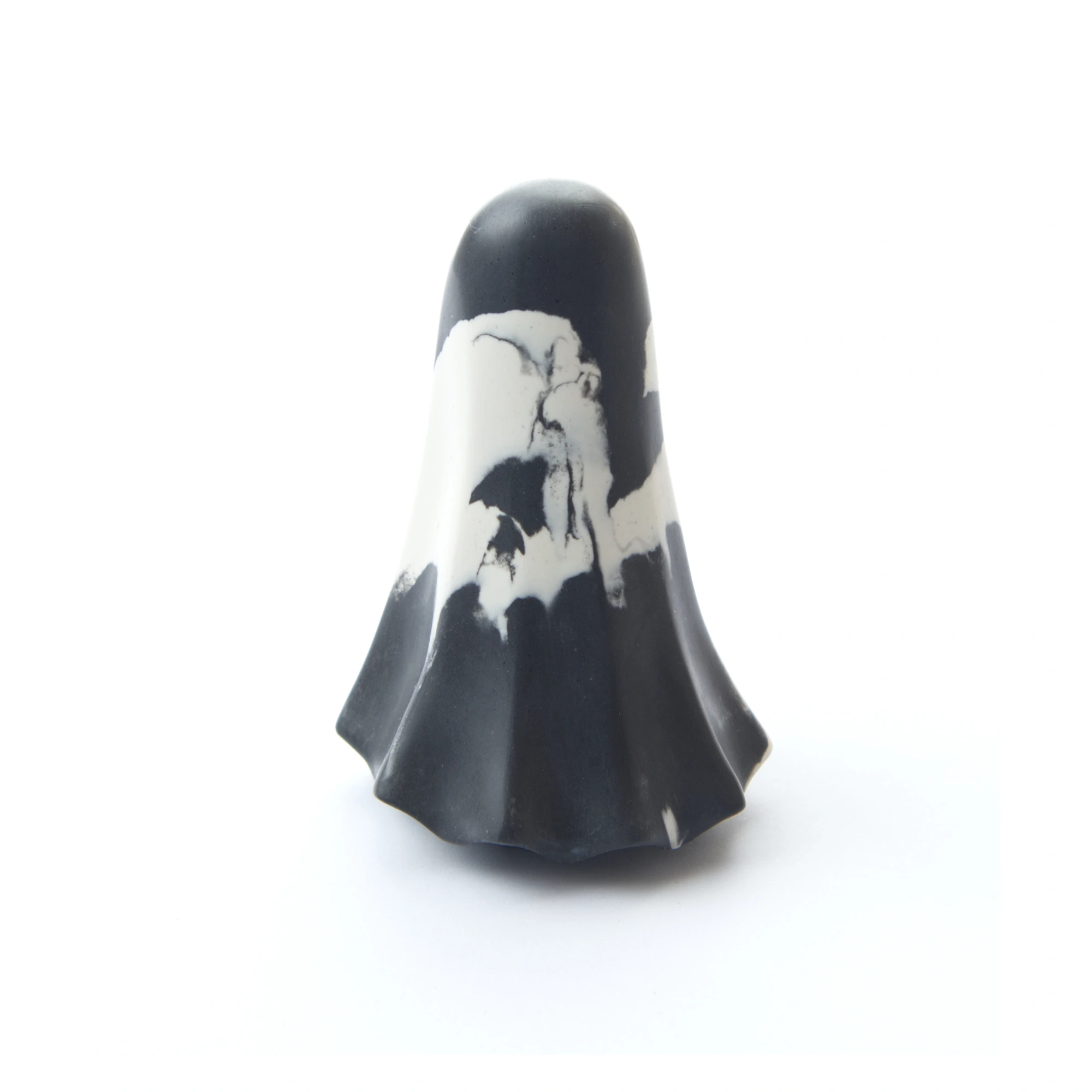 Vaelrune HG—0001-05-26 Spectre ghost rear view, Black & White form from the Wanderers Gallery, House of Ghosts archive record